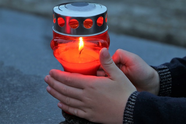 Jak pomóc osobie z traumą z dzieciństwa? Jak pomóc osobie z traumą z dzieciństwa?