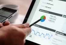 Kto ustala ceny w konkurencji doskonałej? Kto ustala ceny w konkurencji doskonałej?