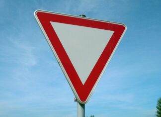 Czy osoby z pierwszego wyboru ma pierwszeństwo?