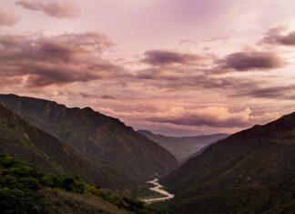 Czy Santander to bank komercyjny?