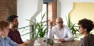 Czy twoi pracownicy rozumieją się z klientami z zagranicy