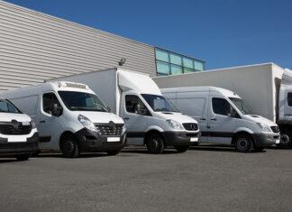 Multicarrier shipping: kiedy warto korzystać z więcej niż jednego przewoźnika i jak to zrobić efektywnie przewoźnik